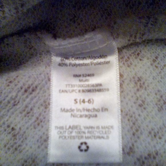 Time and Tru Giraffe Design Sweatshirt - Picture 3 of 7